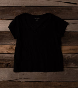 WOMEN'S LOGO V NECK